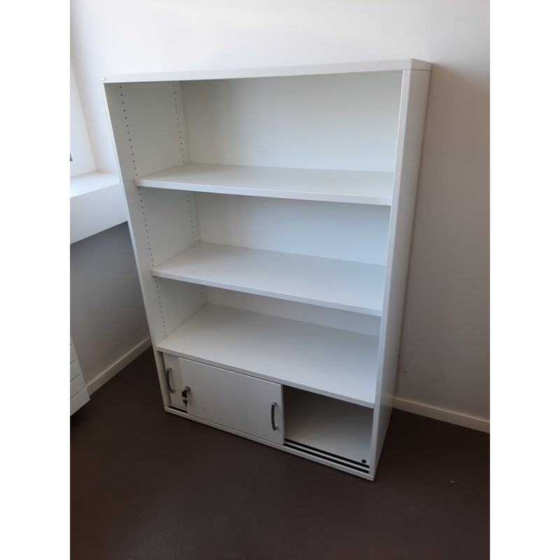 Etagère Sedus blanche 3 étagères et 2 portes 145x100x44